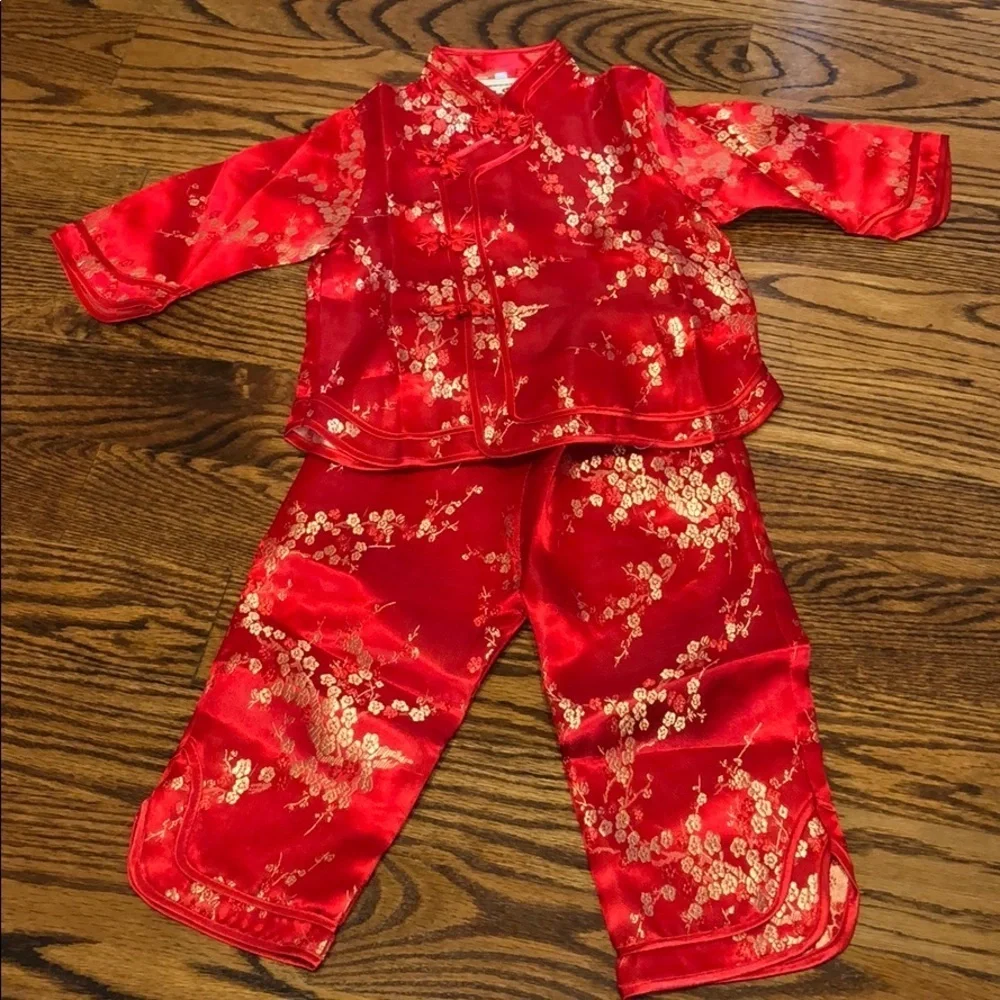 NWOT Yak & yeti girls pajamas from Animal Kingdom